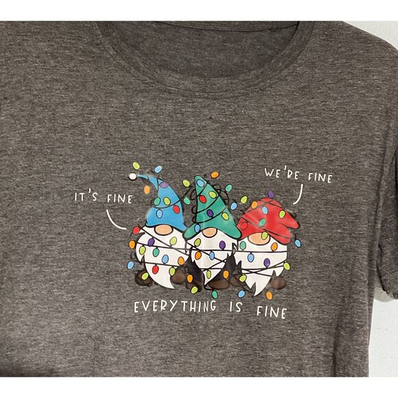 Christmas Gnome Crew T-Shirt Medium - Picture 2 of 5